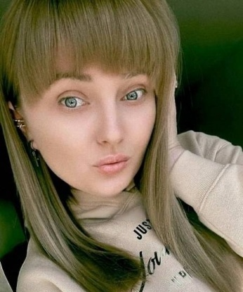 У меня в арсенале много привлекательных услуг, которые сведут с ума даже самого требовательного мужчину. Я знаю, как подарить тебе незабываемое наслаждение и расслабление.
💋 Моя страсть и сексуальность не оставят тебя равнодушным. Я предоставляю высококлассные услуги, которые подчеркнут мою элегантность и стиль. Я обладаю потрясающим внешним видом, утонченностью и сексуальностью. Ты ощутишь мою нежность и ласку, которые будут наполнять нашу встречу магической энергией.
🌟 У меня, конечно, есть отзывы, которые говорят о моем профессионализме и умении удовлетворить своего партнера. Я гарантирую тебе абсолютную конфиденциальность и интимное удовольствие, о котором ты всегда мечтал.
📷 Обязательно загляни в мое фотоальбомы, чтобы увидеть какая я красотка. Я живу в самой прекрасной Москве, в Москве тебя вернуть назад ко мне в нежные объятия. Я с нетерпением жду нашей встречи, милый. 💕 Валя
